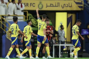 关于重返赛场引爆全场！，C罗意外战胜巴塞罗那上演精彩一战的信息