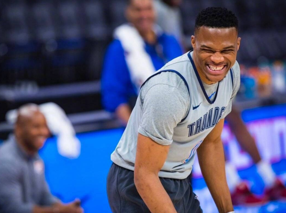 包含锦标赛巅峰对决！南城独角兽队小胜皖江鲨队队，篮球赛场再起波澜；定海神针仍在的词条